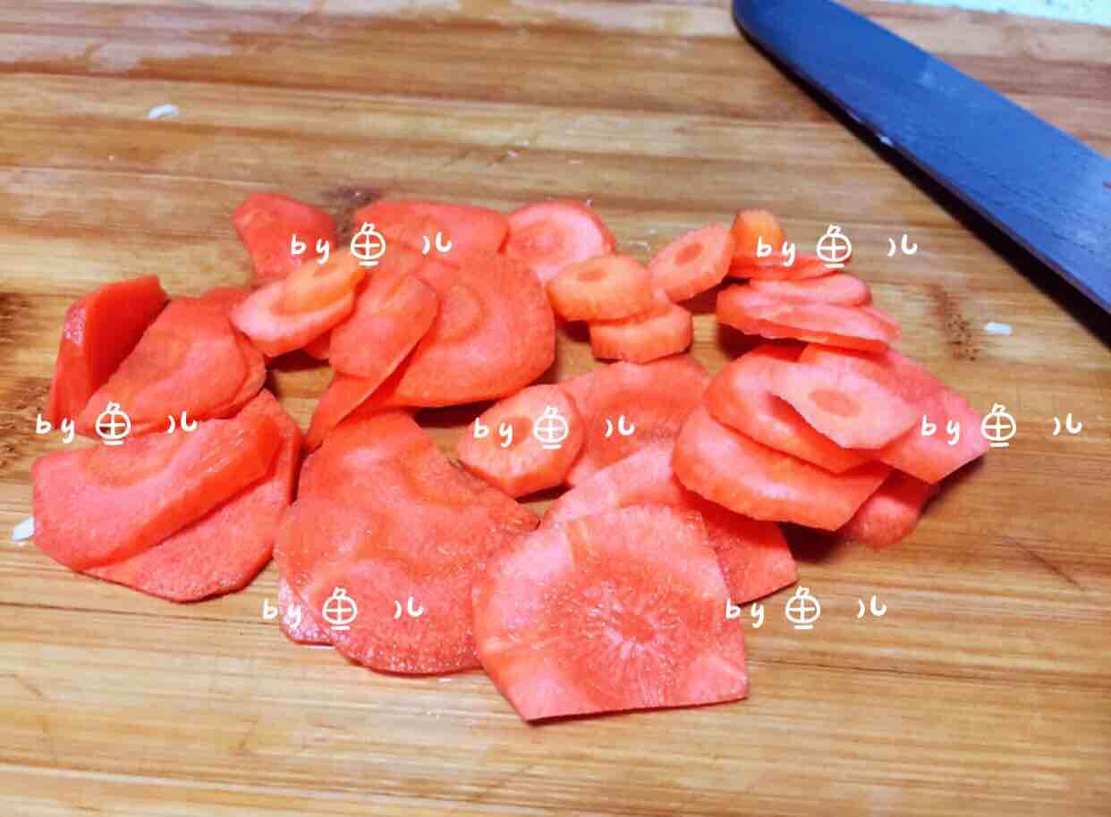 培根炒胡蘿卜白菜的做法-家常味炒菜譜