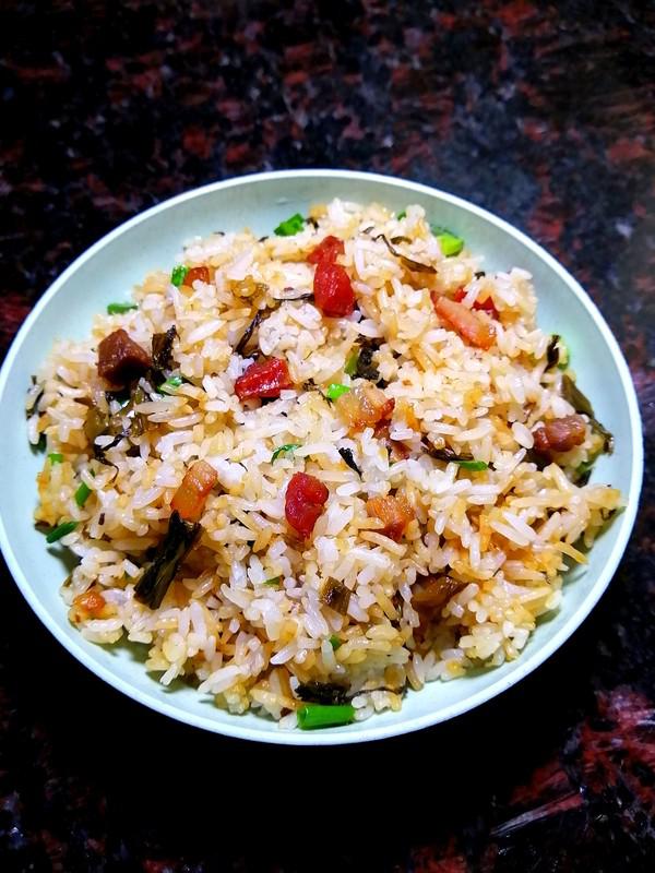 家鄉(xiāng)的美食~~臘肉腌菜炒飯的做法-家常味炒菜譜-易網(wǎng)健康養(yǎng)生網(wǎng) 家鄉(xiāng)的美食~~臘肉腌菜炒飯的做法-家常味炒菜譜