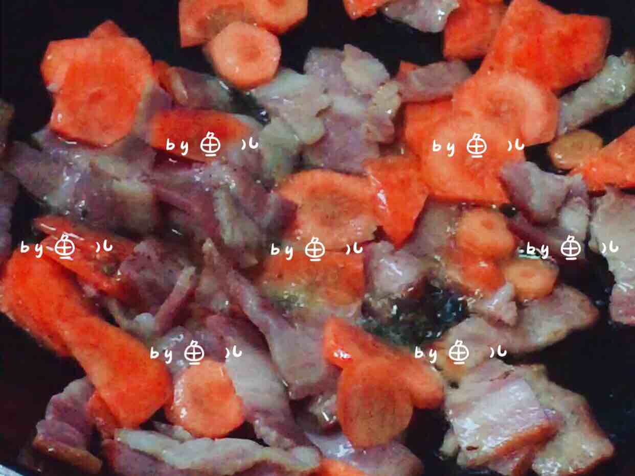 培根炒胡蘿卜白菜的做法-家常味炒菜譜