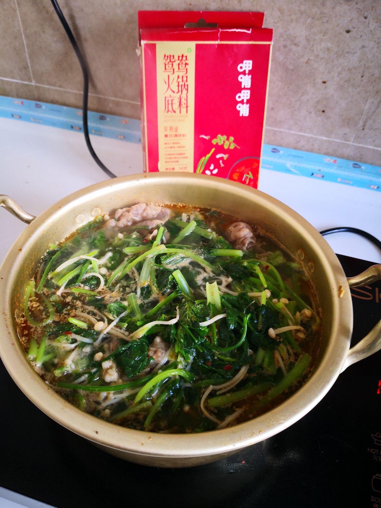 蔬菜火鍋的做法-香辣味煮菜譜-易網健康養生網 蔬菜火鍋的做法-香辣味煮菜譜