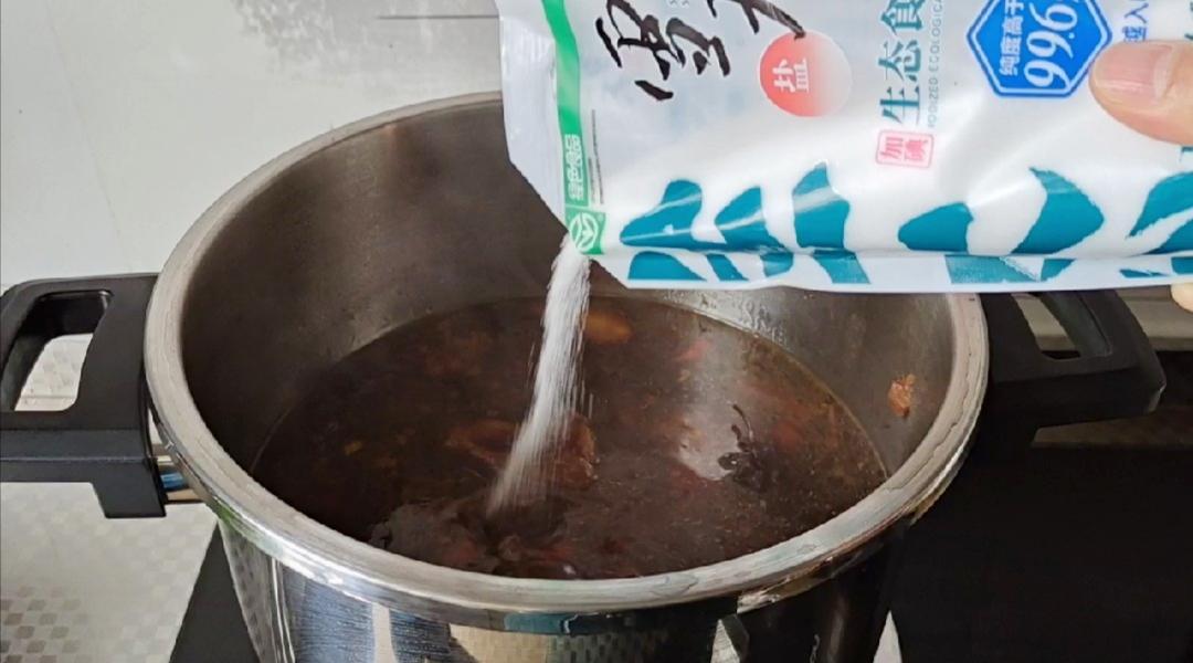 #冬至大如年#冬至進補多吃牛肉，懶人做法…鹵牛肉的做法-五香味鹵菜譜