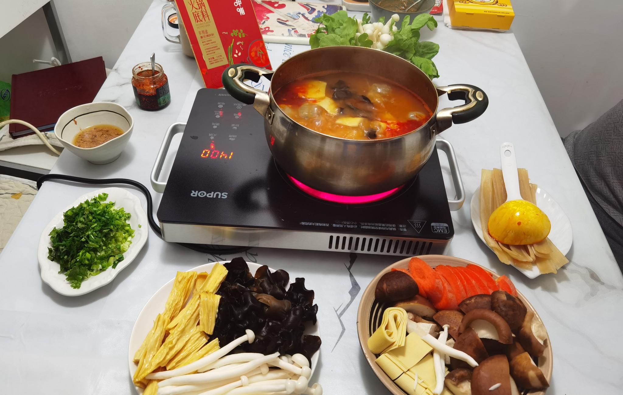 番茄牛腩涮涮鍋，冬天吃再適合不過了的做法-茄汁味煮菜譜