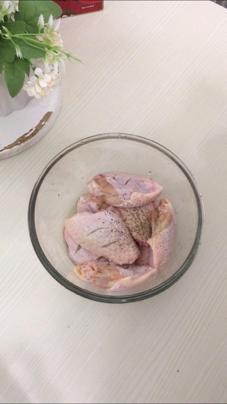 麻辣雞翅的做法-麻辣味燜菜譜