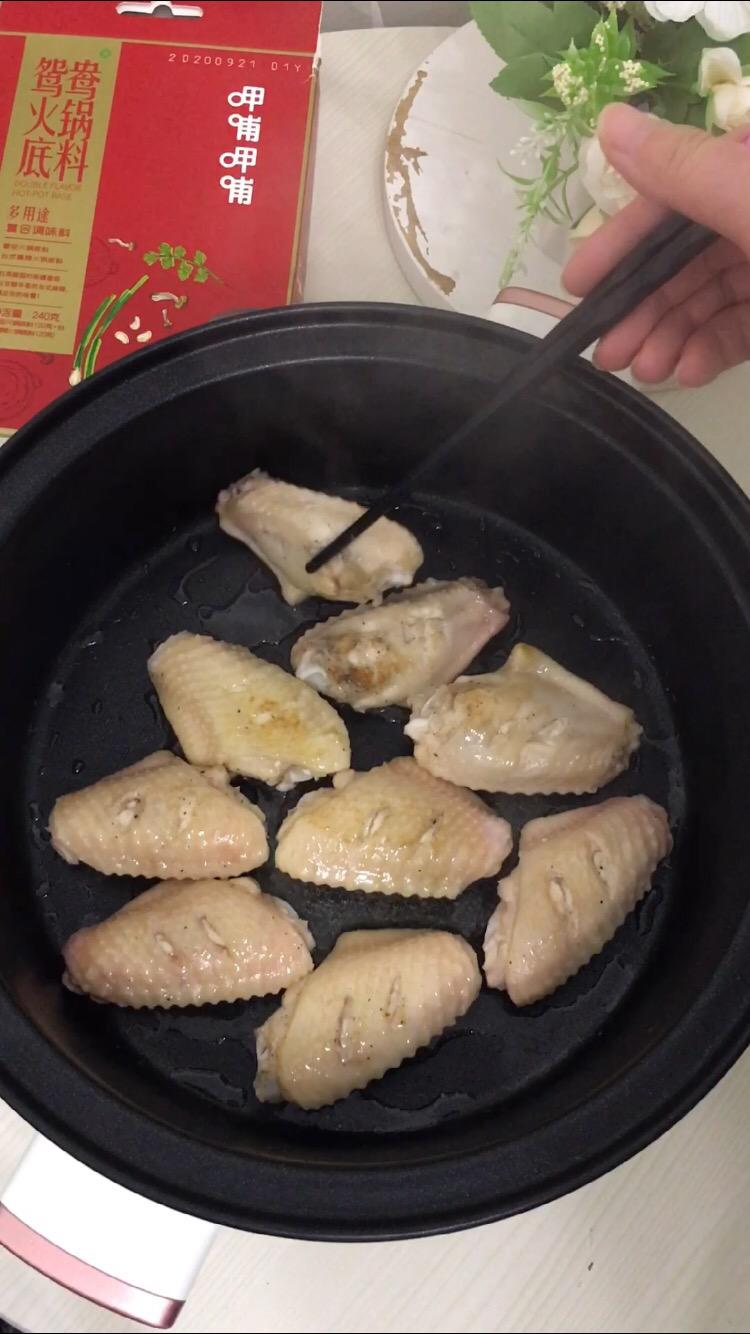 麻辣雞翅的做法-麻辣味燜菜譜