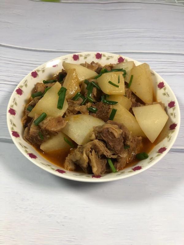 小寒進補---牛腩燉蘿卜的做法-醬香味燉菜譜
