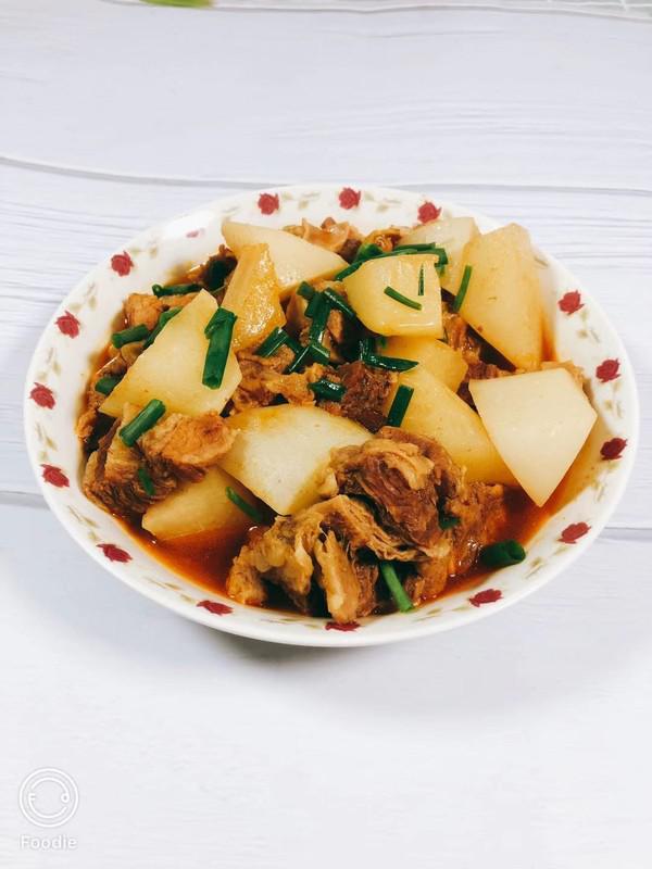 小寒進補---牛腩燉蘿卜的做法-醬香味燉菜譜