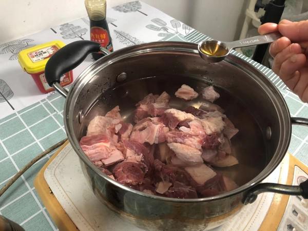 小寒進補---牛腩燉蘿卜的做法-醬香味燉菜譜