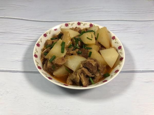 小寒進補---牛腩燉蘿卜的做法-醬香味燉菜譜