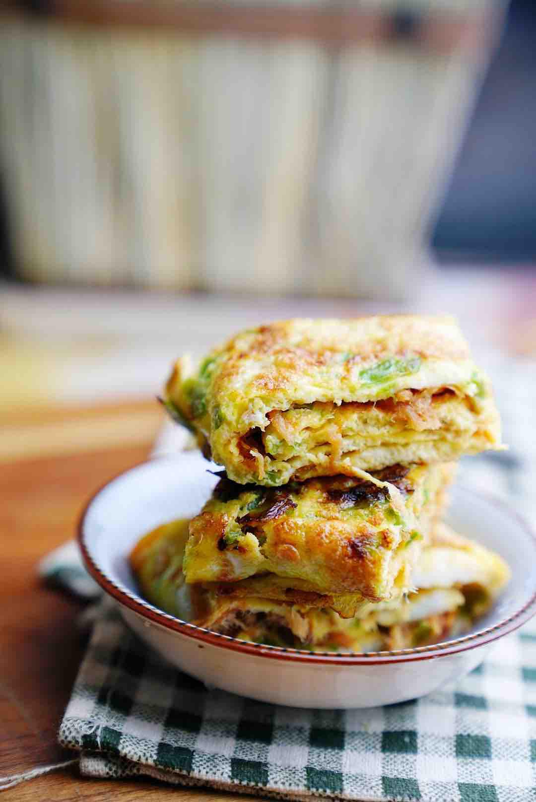 肉松菜椒蛋餅，簡單易做孩子喜歡的做法-家常味煎菜譜