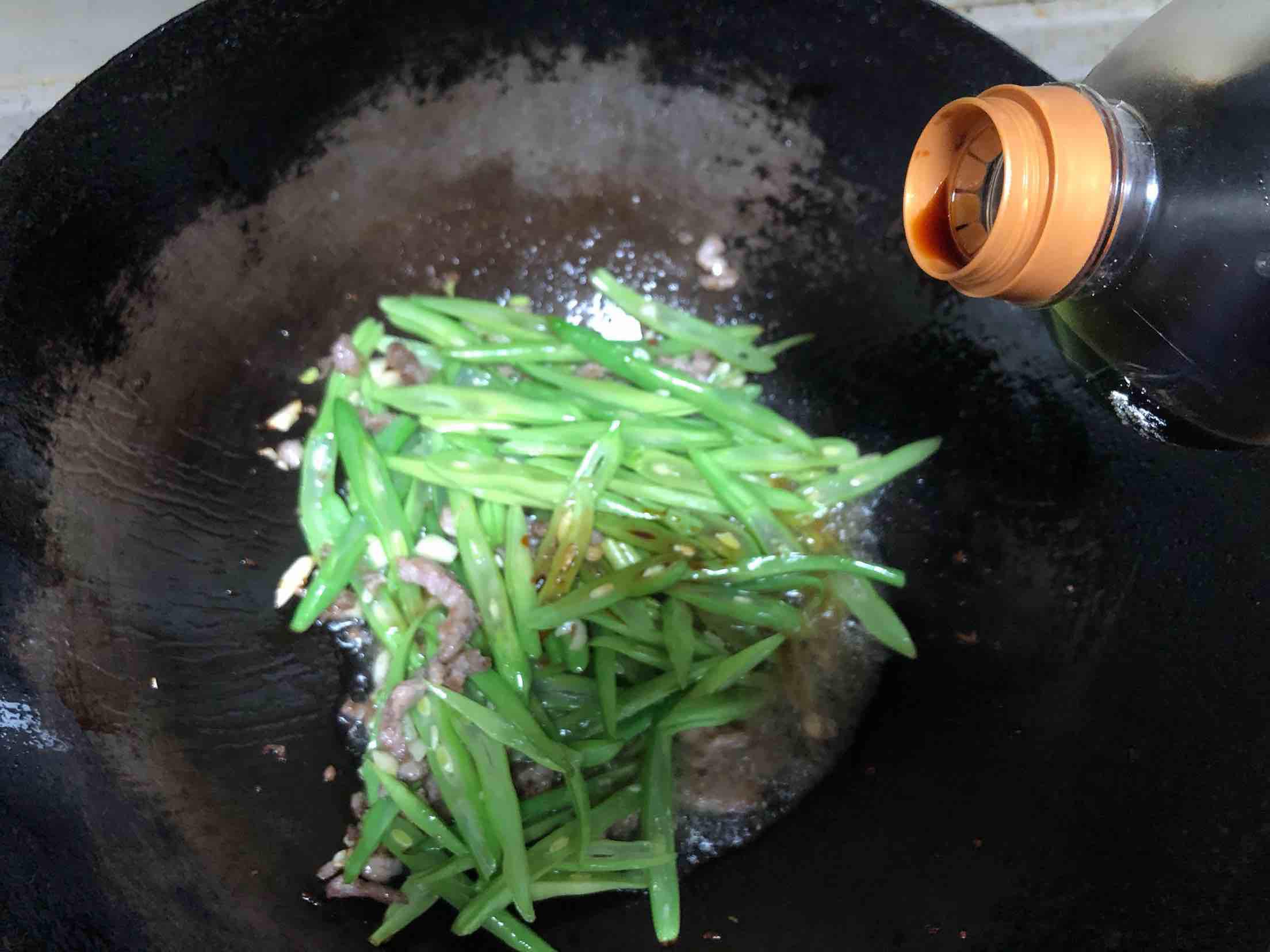 豆角炒肉絲的做法-咸鮮味炒菜譜
