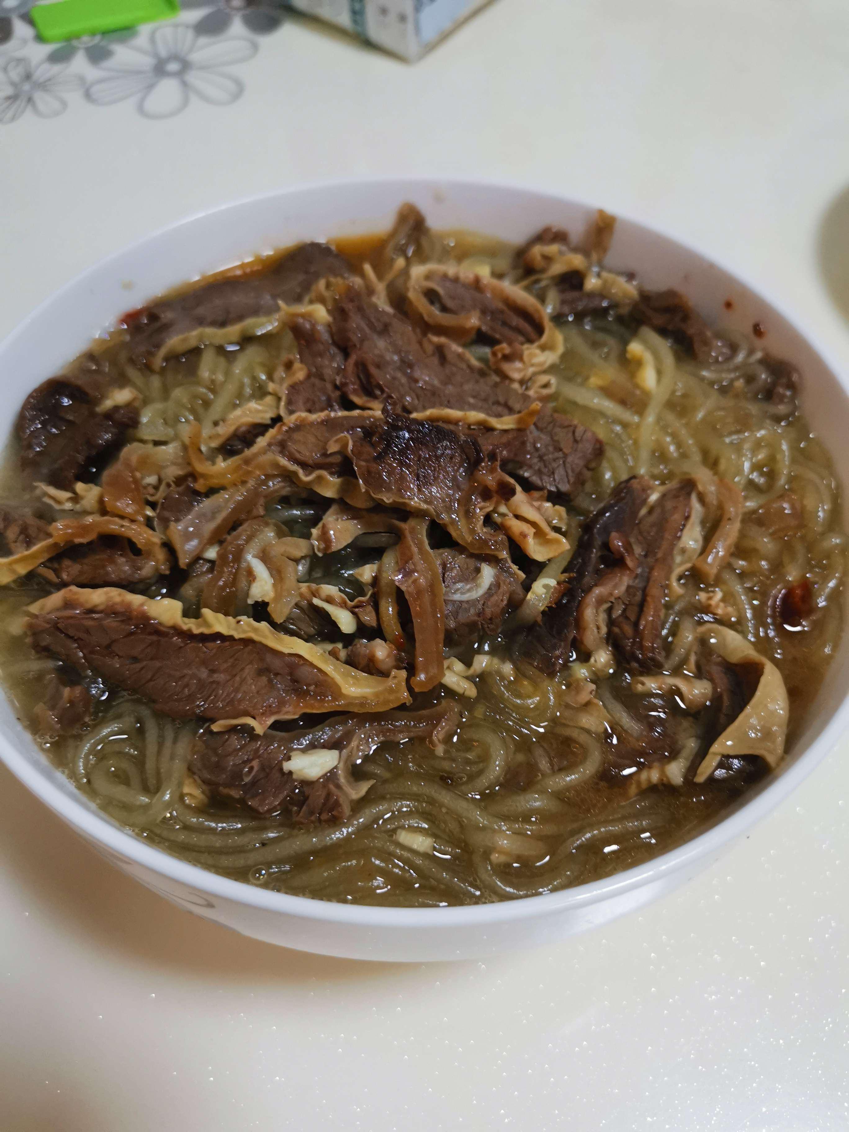 牛肉粉條的做法-家常味煮菜譜