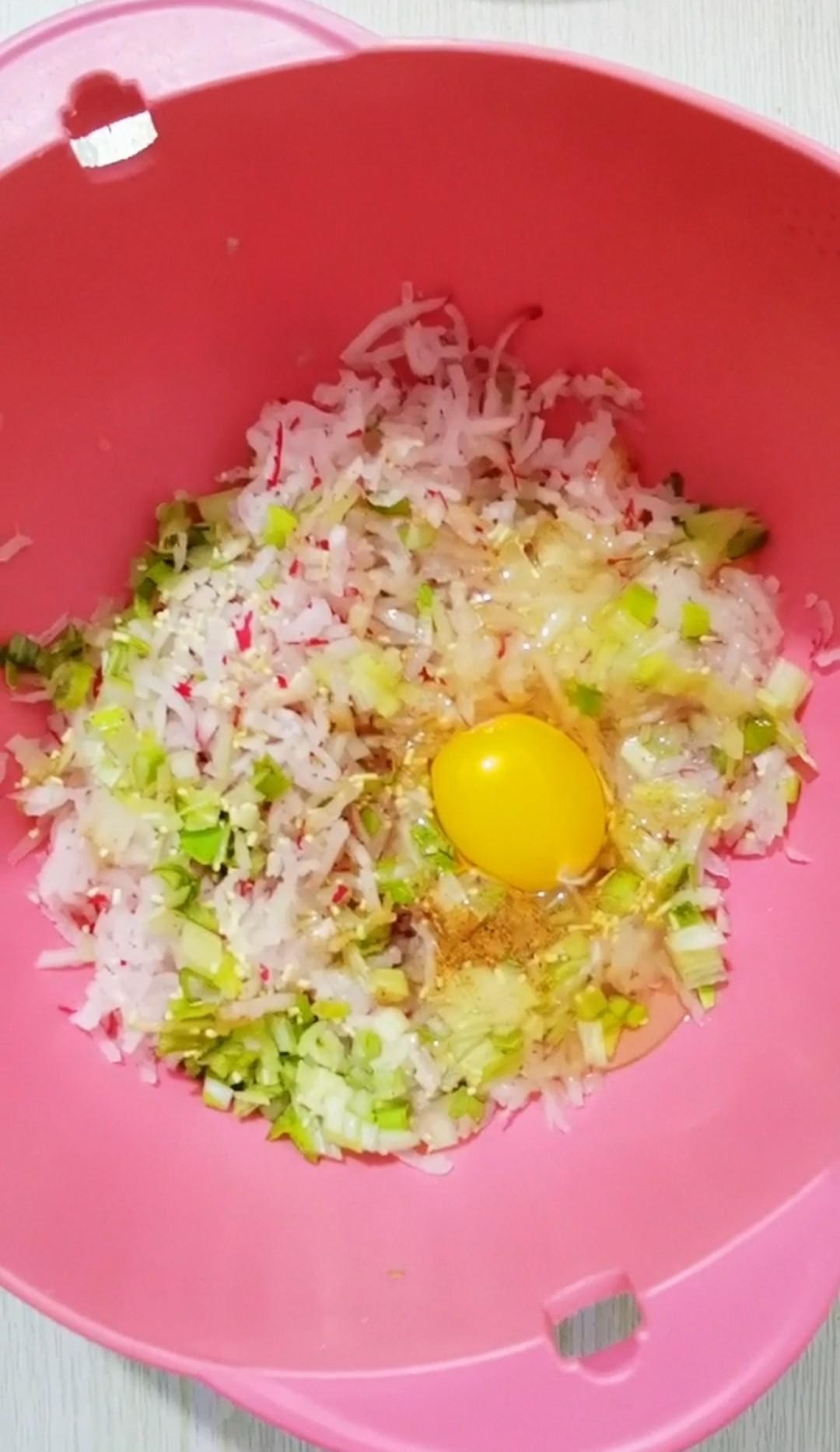 大蘿卜丸子的做法-咸鮮味炸菜譜-易網健康養生網 大蘿卜丸子的做法-咸鮮味炸菜譜