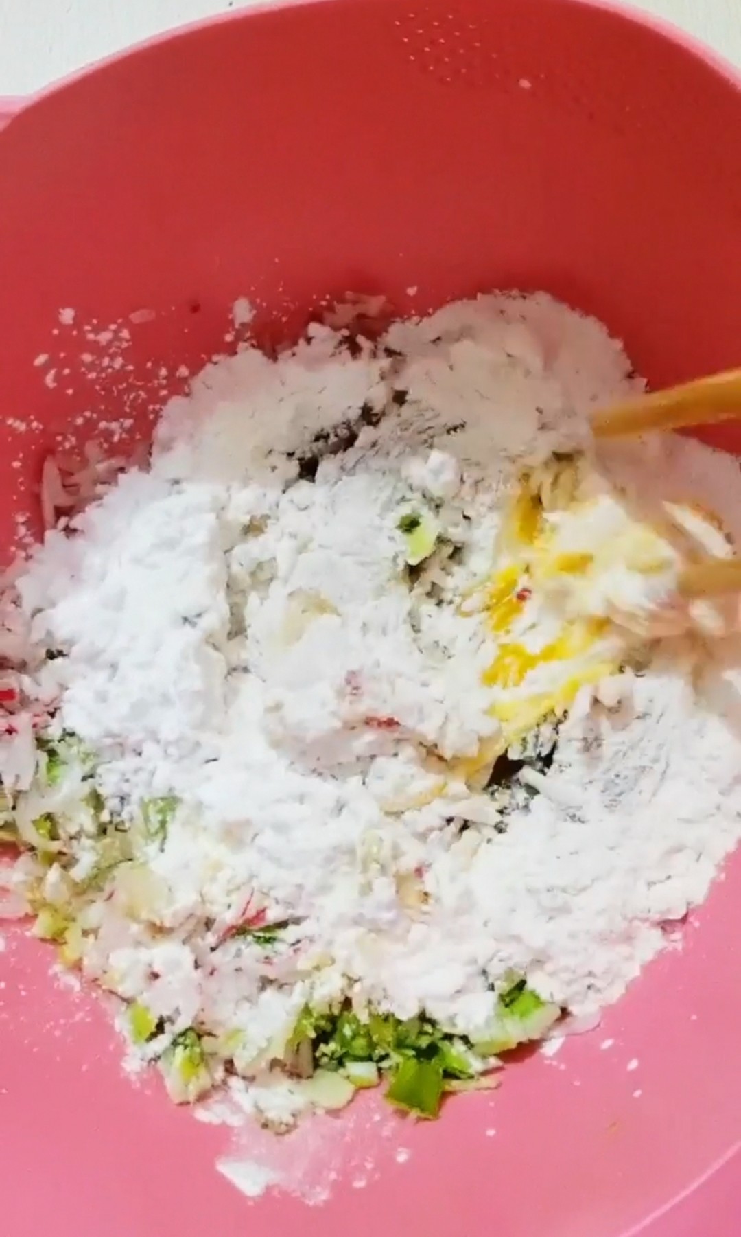 大蘿卜丸子的做法-咸鮮味炸菜譜-易網健康養生網 大蘿卜丸子的做法-咸鮮味炸菜譜