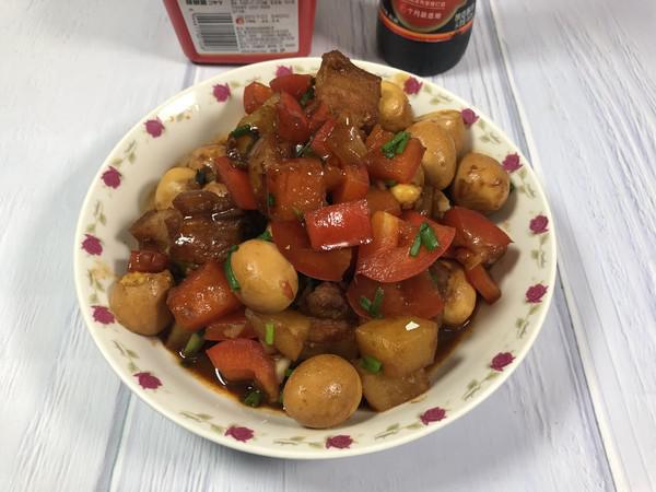 鵪鶉蛋與土豆碰撞的感覺的做法-醬香味燒菜譜