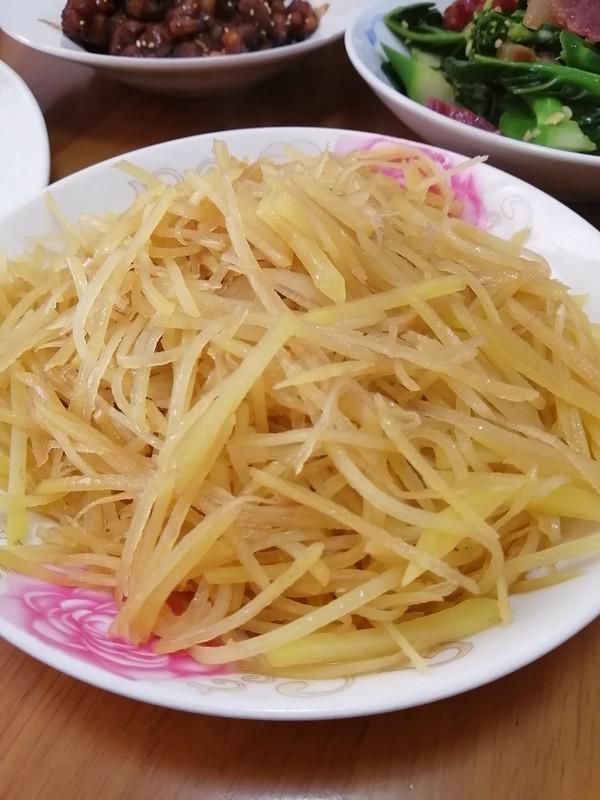 簡(jiǎn)簡(jiǎn)單單也不失美味~~醋溜土豆絲的做法-家常味炒菜譜