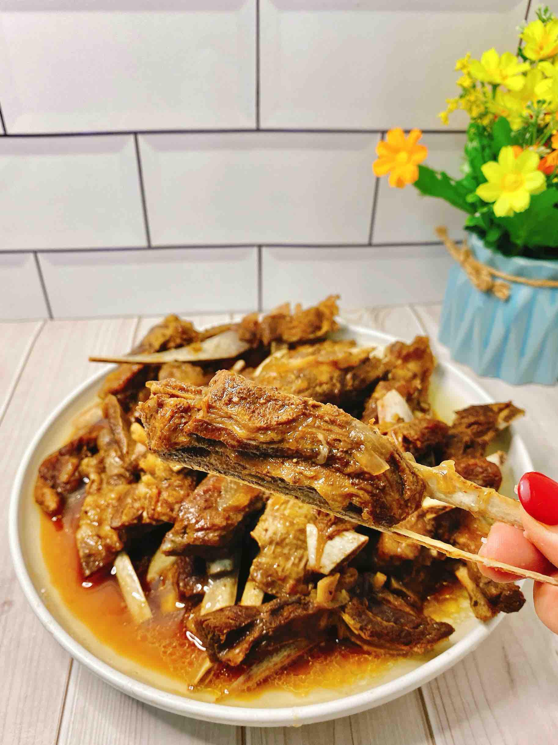 年菜大咖，3斤爆香紅燒的做法-家常味燉菜譜