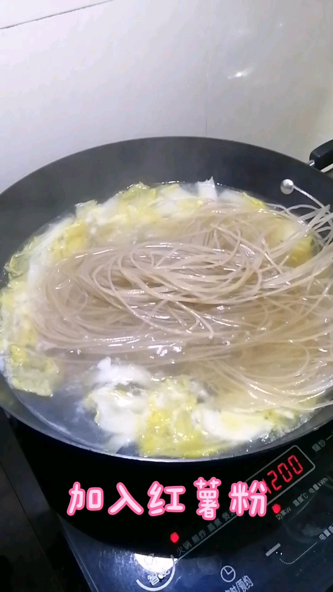 肉丁白菜燉粉條的做法-家常味燉菜譜