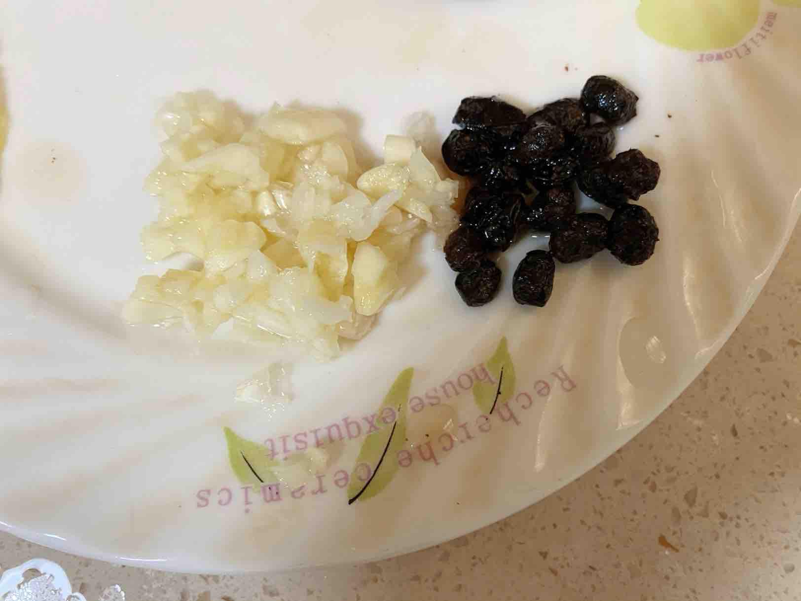 豆干蒜蓉豆豉蒸排骨的做法-家常味蒸菜譜