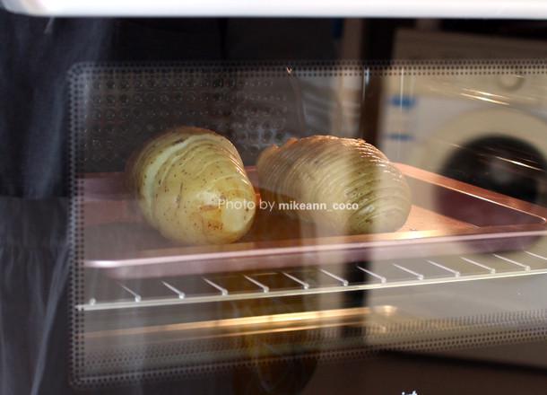 風(fēng)琴烤土豆的做法-家常味烘焙菜譜