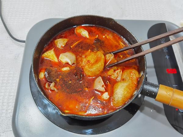 一碗麻辣燙,麻辣鮮香的做法-麻辣味煮菜譜-易網(wǎng)健康養(yǎng)生網(wǎng) 一碗麻辣燙,麻辣鮮香的做法-麻辣味煮菜譜