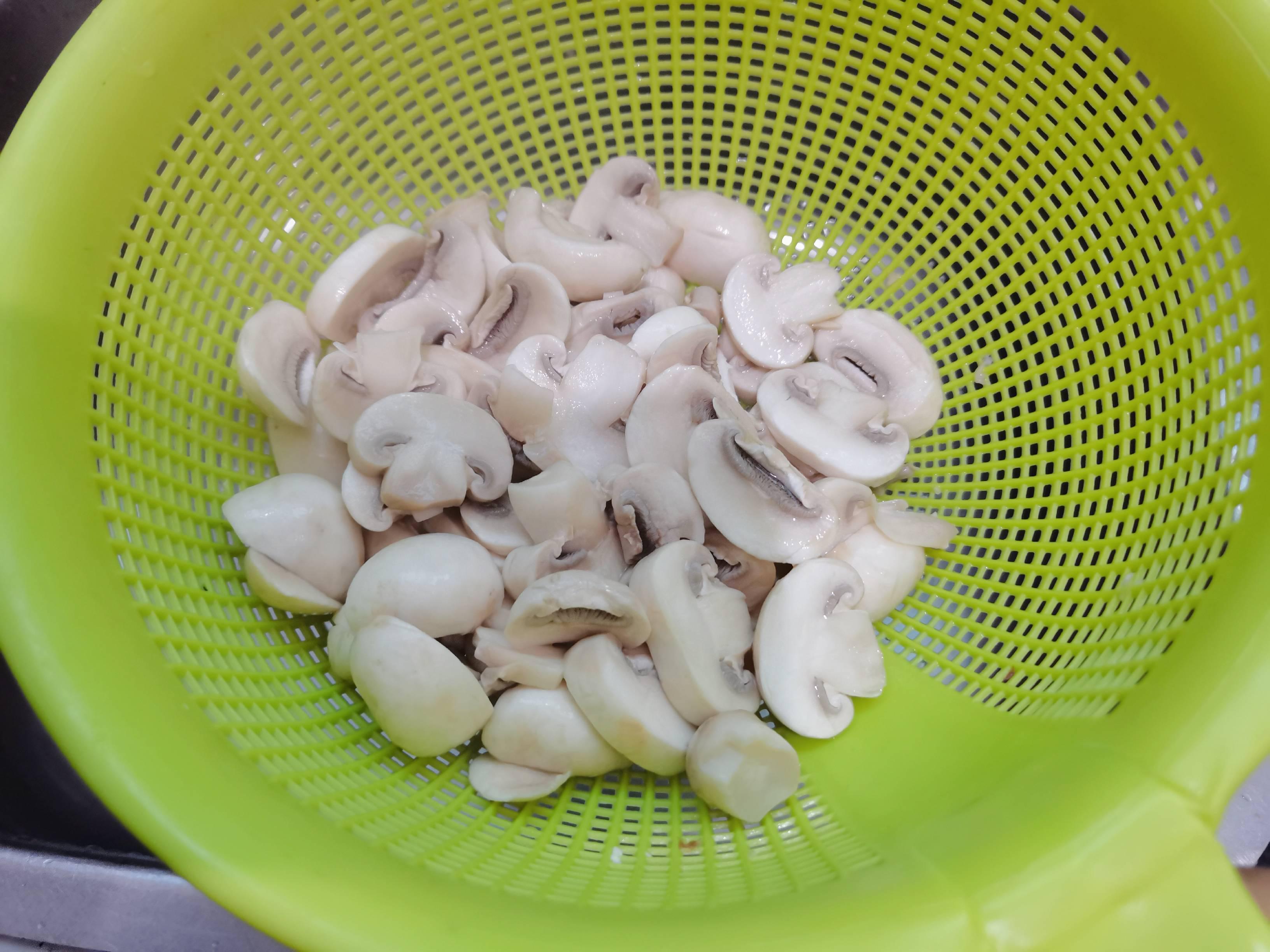 蔥香口蘑的做法-家常味炒菜譜