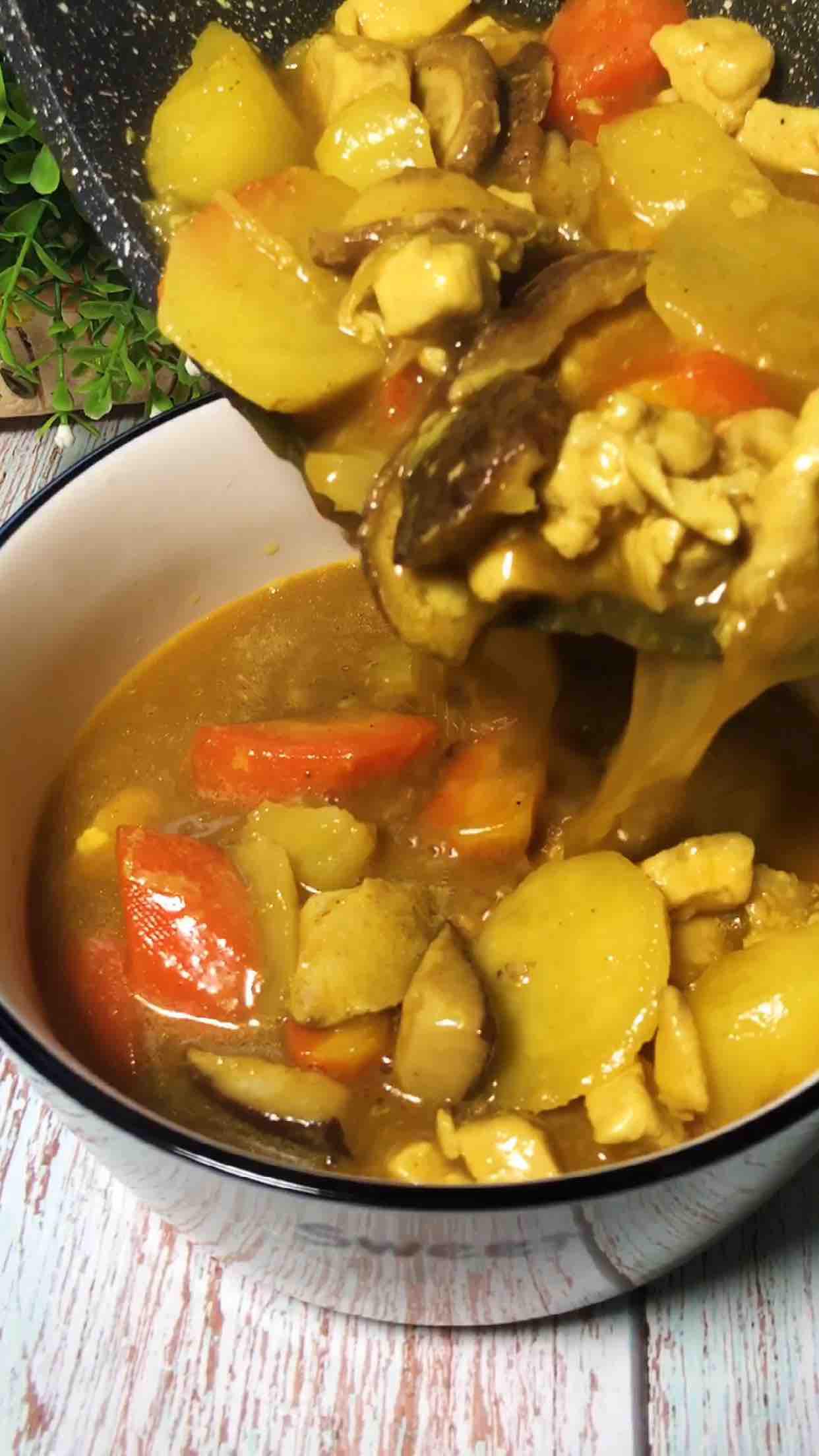 咖喱雞肉飯的做法-咖喱味煮菜譜-易網(wǎng)健康養(yǎng)生網(wǎng) 咖喱雞肉飯的做法-咖喱味煮菜譜