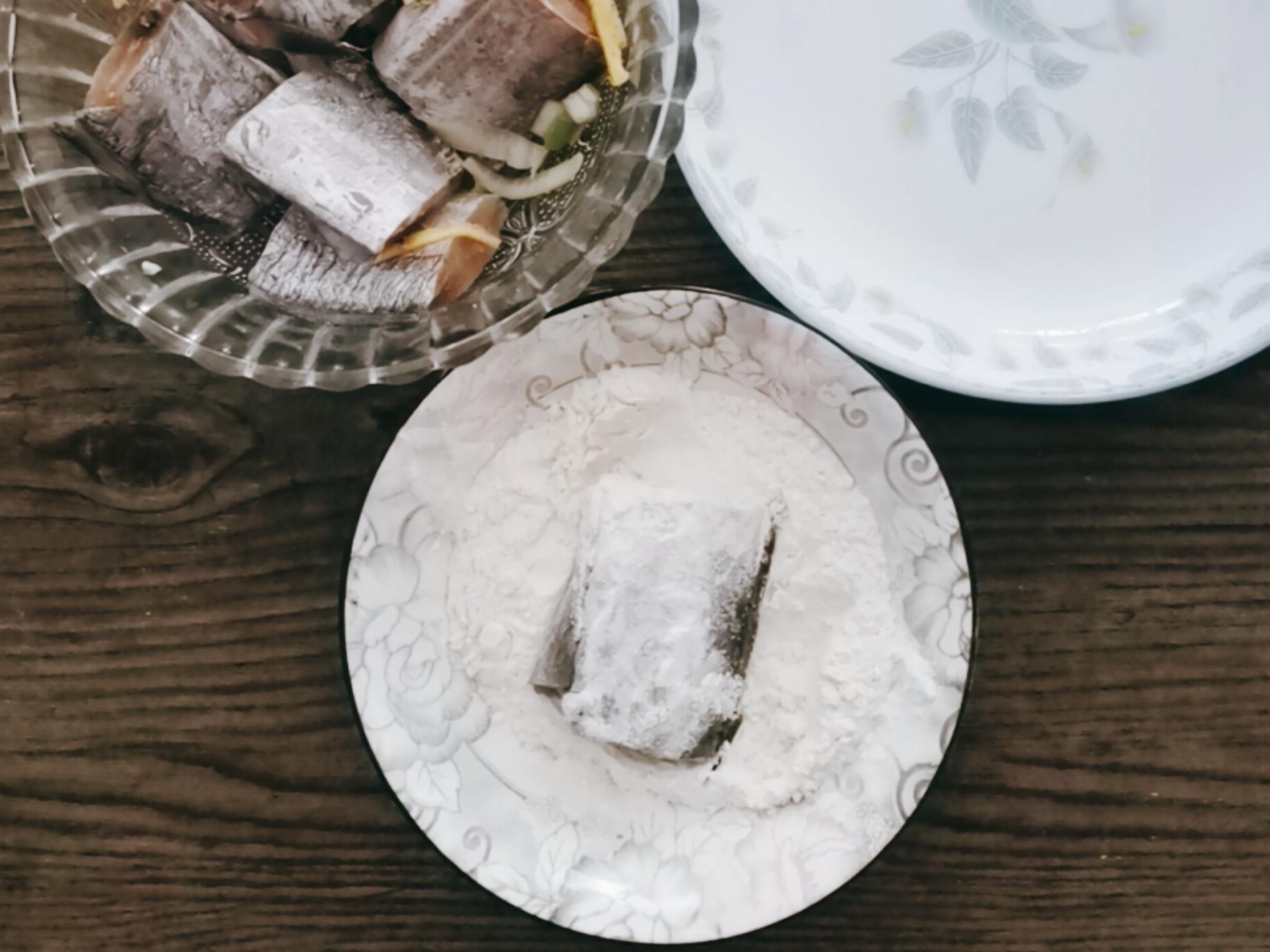 帶魚還可以做成茄汁味，保管家人都愛吃～的做法-茄汁味煎菜譜