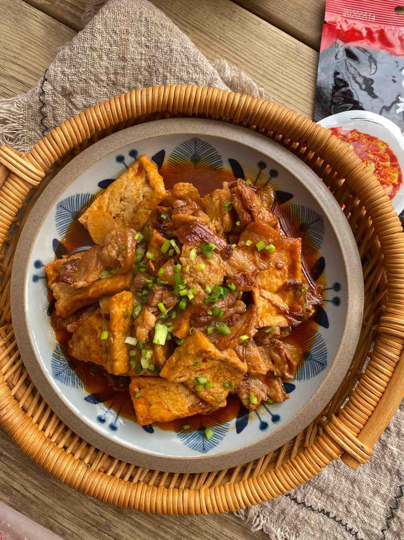 干鍋豆腐的做法-家常味炒菜譜