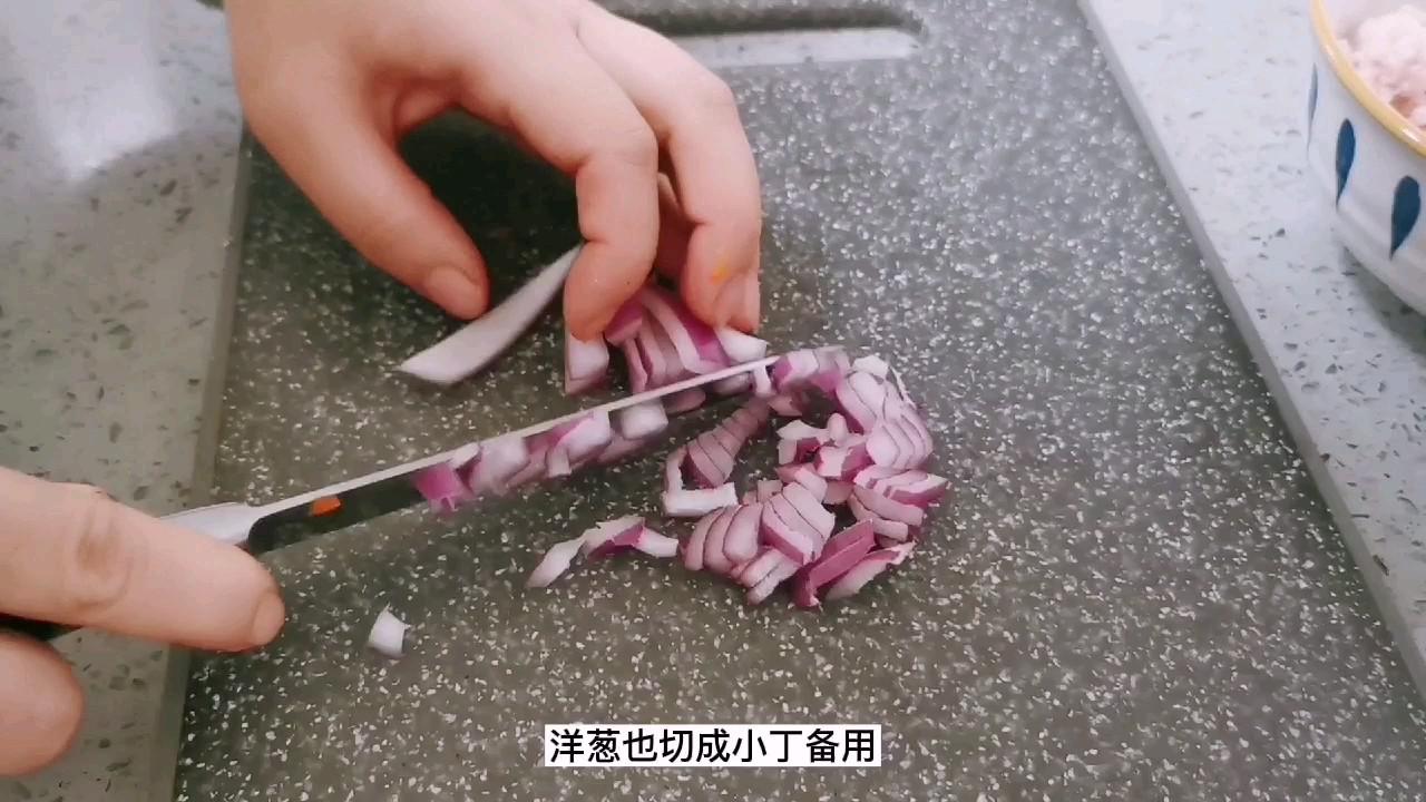 茄子不要油炸了，蒸著吃才更健康：肉沫蒸茄子的做法-咸鮮味蒸菜譜