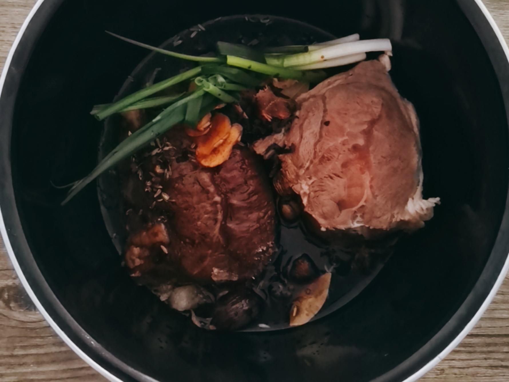 大口喝酒，大口吃肉，水滸醬牛肉客官嘗嘗看？的做法-咸鮮味醬菜譜