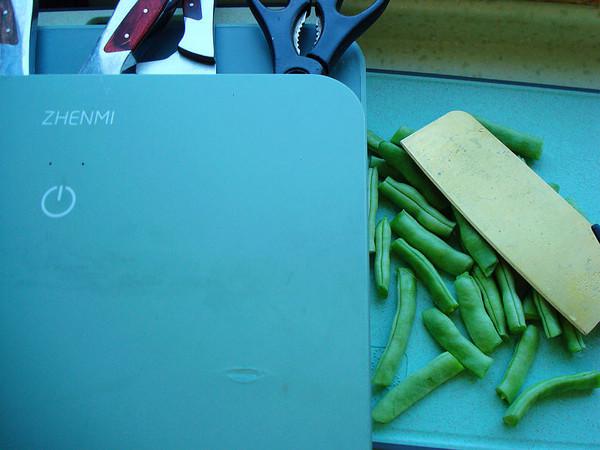 茄子燒豆角的做法-醬香味燒菜譜