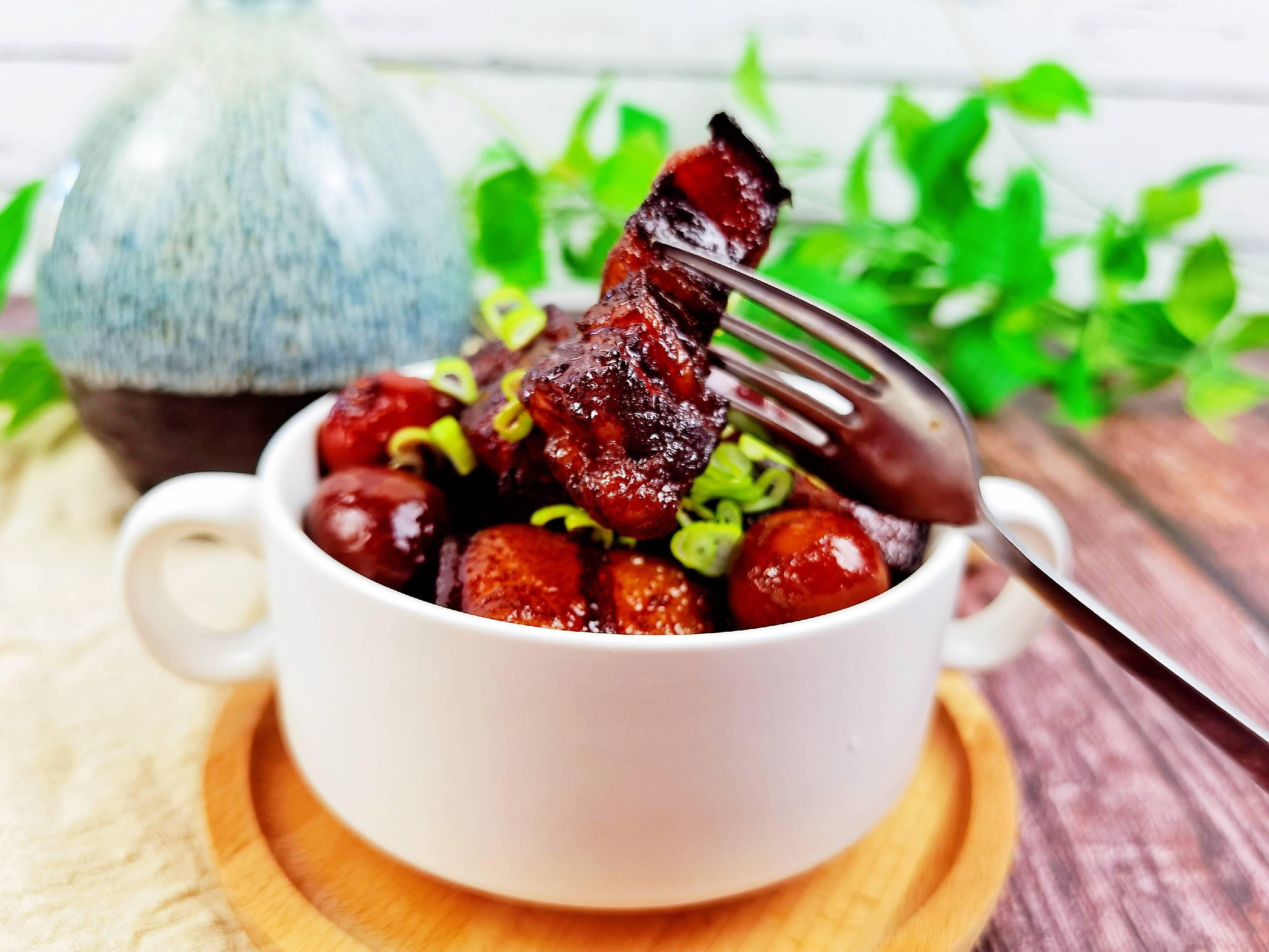 年夜飯“硬菜”-不加1滴水的紅燒肉，入口咂舌仰嘆天的做法-家常味燉菜譜