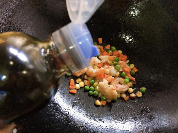 雜粒炒蝦仁，多彩又可愛的做法-咸鮮味炒菜譜