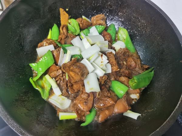 辣子雞的做法-家常味炒菜譜