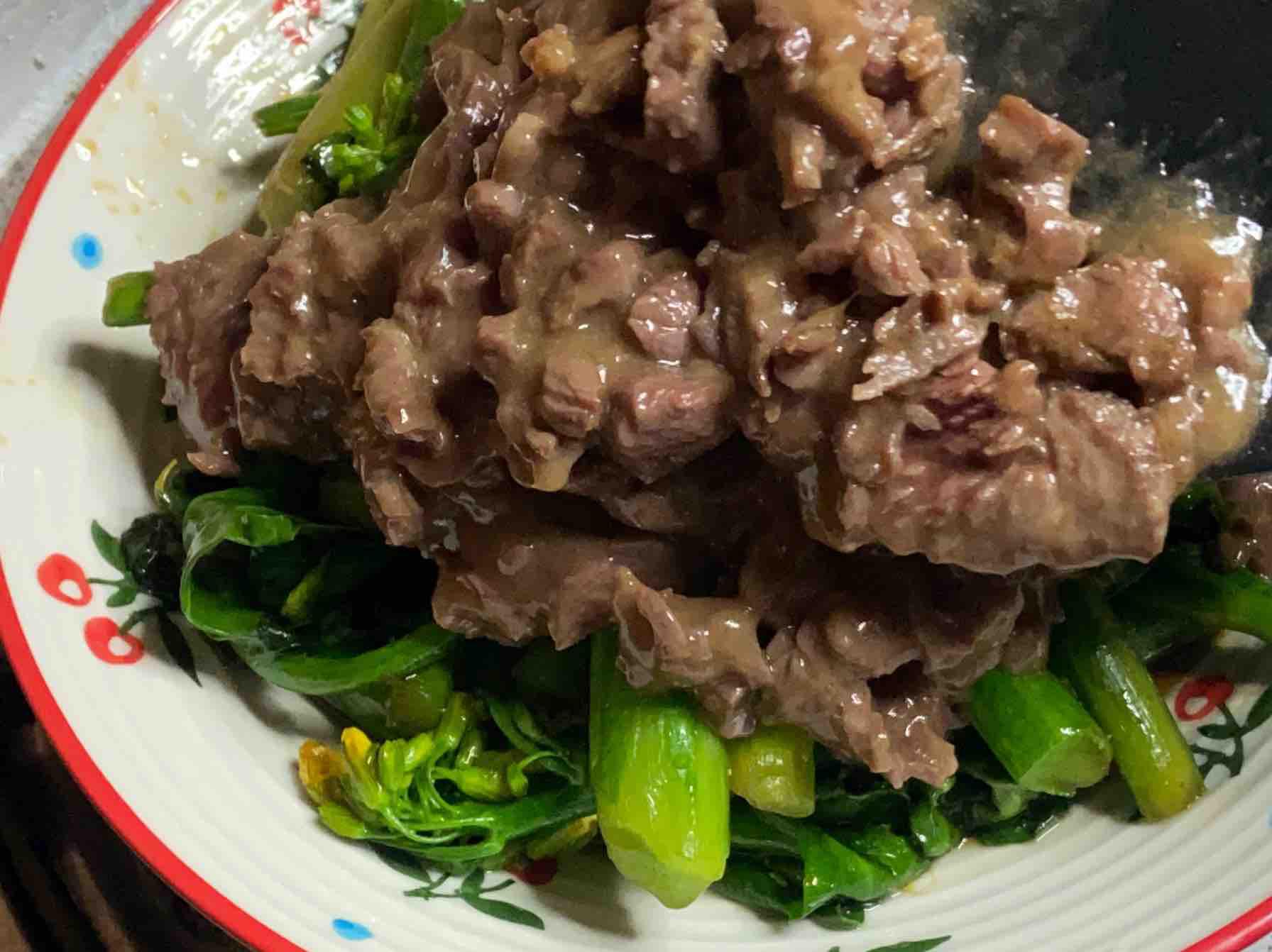 潮汕媽媽們拿手家常菜之芥藍炒牛肉的做法-家常味炒菜譜