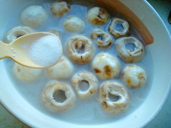 口菇燉土雞的做法-家常味燉菜譜