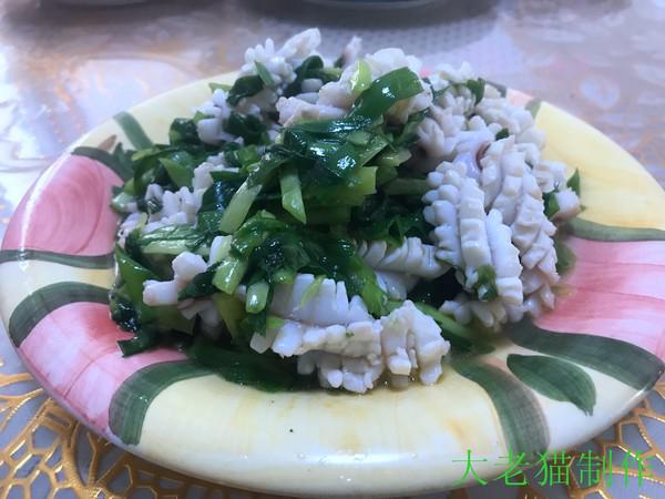 韭菜炒魷魚花的做法-咸鮮味炒菜譜