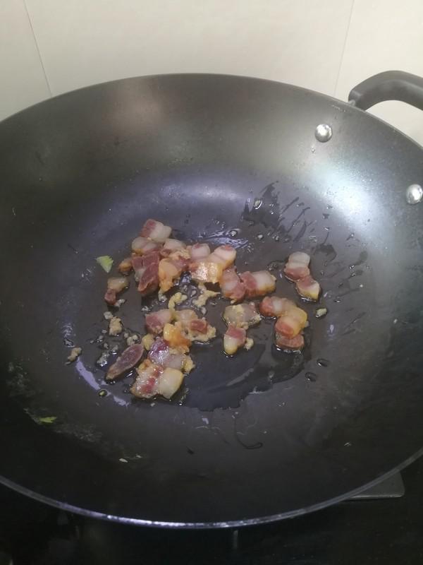 簡(jiǎn)簡(jiǎn)單單也不失美味~~臘肉炒西芹的做法-家常味炒菜譜