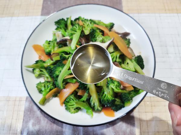 涼拌西蘭花的做法-其它口味拌菜譜