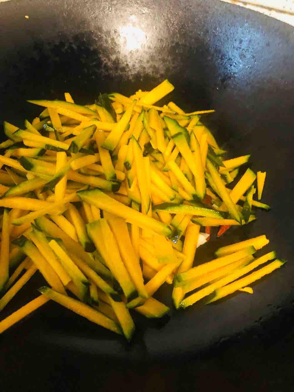 南瓜炒肉絲的做法-家常味炒菜譜