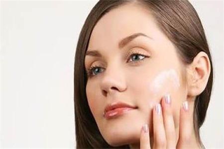 女生要想皮膚水嫩,這些護膚步驟不能少 女生要想皮膚水嫩,這些護膚步驟不能少