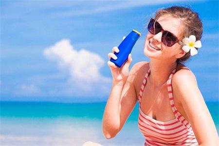 肌膚保養(yǎng)的四個(gè)好習(xí)慣，做到了皮膚就會(huì)越來(lái)越好