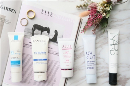 卸妝后的防曬霜使用步驟詳解 你都用對(duì)了嗎-易網(wǎng)健康<a href=http://www.logojc.com/jkys/ target=_blank class=infotextkey>養(yǎng)生</a>網(wǎng) 卸妝后的防曬霜使用步驟詳解 你都用對(duì)了嗎