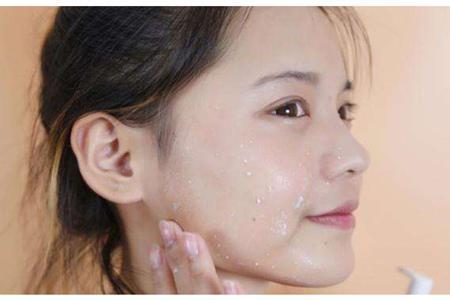 女生溫和不傷肌膚的去角質正確方法,美白的第一步-易網健康<a href=http://www.logojc.com/jkys/ target=_blank class=infotextkey>養生</a>網 女生溫和不傷肌膚的去角質正確方法,美白的第一步