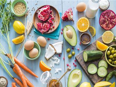 淡化臉上斑點(diǎn)的三大辦法，日常生活多加注意