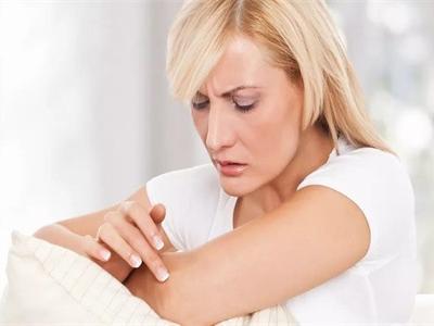 雞皮蛇皮肌膚怎么改善？改善問題肌膚記住小竅門