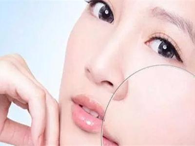 每天堅持十分鐘做好護膚步驟，保持好肌膚水潤狀態