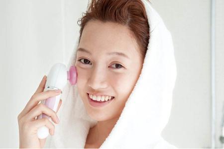 女性變老的面部征兆，教你四個(gè)方法減緩衰老