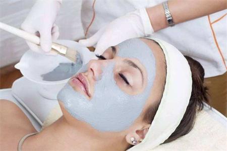 美白淡斑中藥配方面膜，安全無副作用護(hù)膚推崇