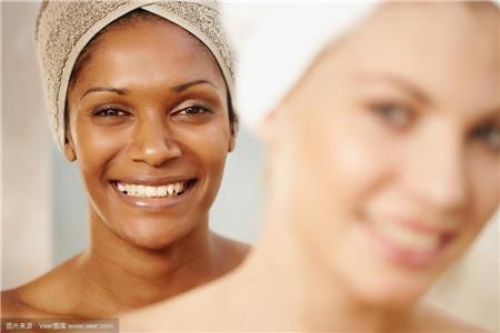 敷完面膜要不要洗臉，99.99%的女生都不知道